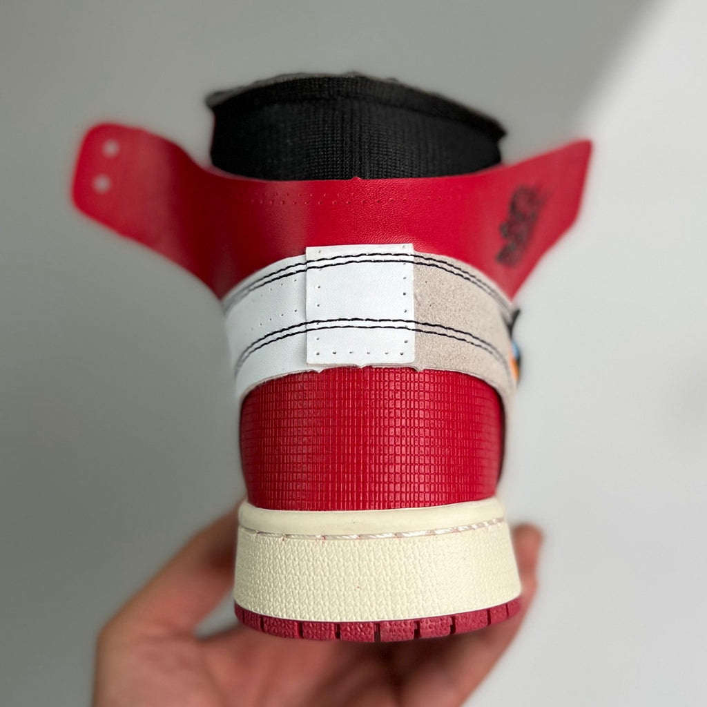 Off White x Air Jordan 1 "Chicago"