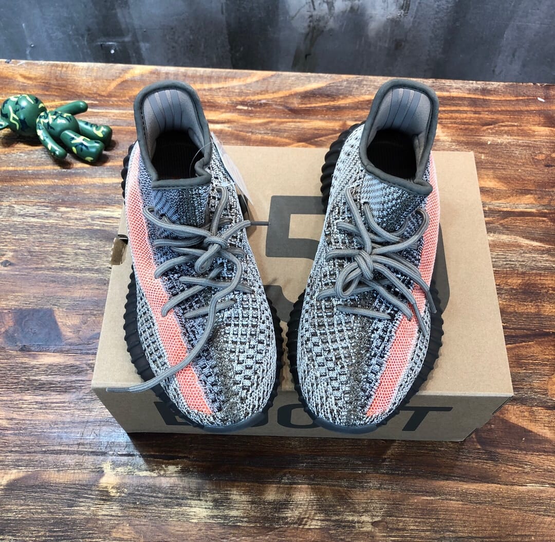 Adidas Yeezy 350 v2